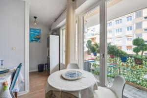 LX136 Studio cosy avec balcon & montagne - Central