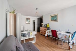 Appartements LX136 Studio cosy avec balcon & montagne - Central : photos des chambres