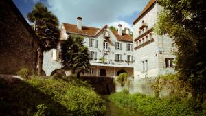 LE MOULIN DE SALAZAR