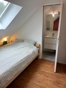 Appartements N6 - Petit studio proche du centre : photos des chambres