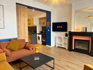 Appartements Appartement 4 chambres avec cour- centre Bourbourg : photos des chambres