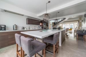 AV Experiences - Maison Belleville Luxury