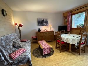 PETIT LUTIN à 250 m du bord du lac de Gérardmer