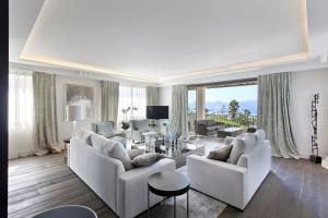 REF 1238 - Cannes Croisette - Sea view apartment for rent