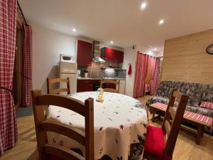 PETIT LUTIN à 250 m du bord du lac de Gérardmer