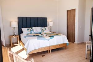 Amazing Beachfront Casa Del Mar Penthouse