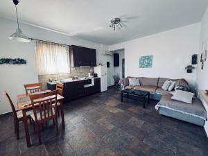 Portolos Apartments - Filiatro