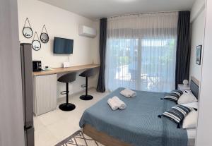 LAZURE Apartment Nikiti