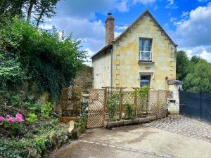 Porterie du château Clim Wifi Terrasse Bord Loire