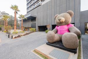 Sky Design Alphaville Housi by Anora Spaces