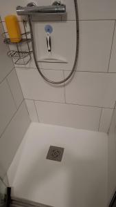 B&B / Chambres d'hotes Chambres D-hotes Le Bellevue - : photos des chambres