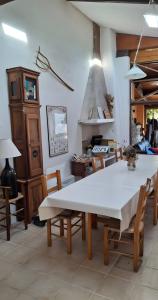 B&B / Chambres d'hotes Chambres D-hotes Le Bellevue - : photos des chambres