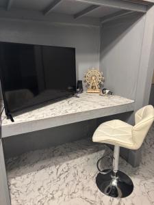 BUNKA HOUSE OSAKA ROOM b