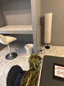 BUNKA HOUSE OSAKA ROOM b