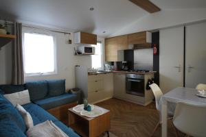 Le Domaine de Litteau 4 étoiles à LITTEAU emplacement 403 2CH 1SDB 6 personnes