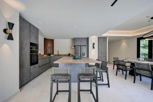 Villas Le Moulin des Marcel - Bastide in Provence - Pool - 9 people : photos des chambres