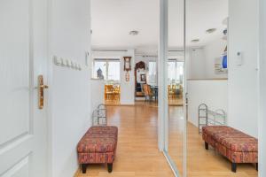 One Bedroom Apartment with Balcony in Poznan by Noclegi Renters