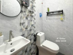 Rusa6 Rooms 1min KSL JCHome By MWM