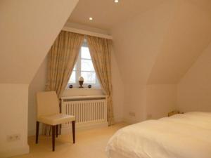 Sonnenhues-Exkl-Haus-im-Herzen-Kampens