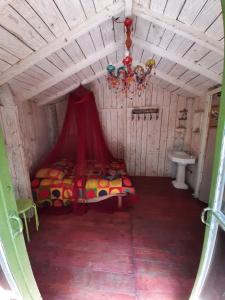 Chalets Cabane perchee de Lys dans les chenes verts et le micocoulier : photos des chambres