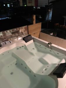 casa c jacuzzi e bilhar