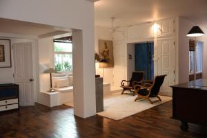 Geoffrey Bawas Home Number 11