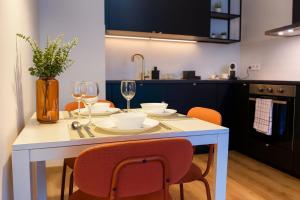 nook I Airport apartments