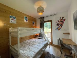 Appartements Appartement 4* pour 5 pers. a Valmorel, pied de pistes, parking, balcon - FR-1-356-477 : photos des chambres