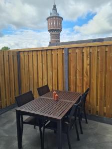 Tussen poort en toren