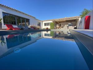 Appartements Luxury house with private pool close to the beach : photos des chambres