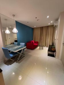 14 Grande Caribbean Condo by Nutthapol