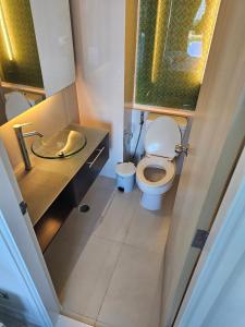 14 Grande Caribbean Condo by Nutthapol