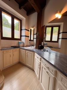 Villas Maison en pierres - Atypique - 3km du centre de Sarlat : photos des chambres