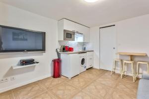 Appartements BAIL MOBILITE - Studio notre dame de Nazareth : photos des chambres