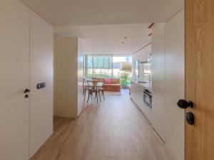 Urban Martinho by House and People