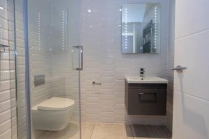 Spacious 2 Bedroom City Centre Apartment