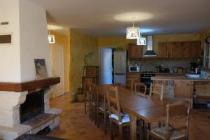 Villa arborée avec grande piscine