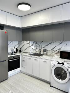 Rea Silena - Modern and Stylish Studio