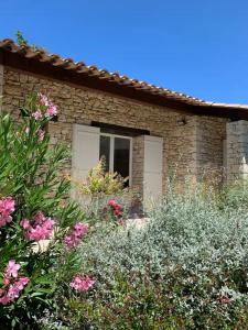 Villas Villa avec piscine privee , jacuzzi et petanque - calme a Gordes : photos des chambres