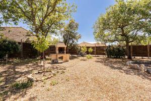 Villas Villa avec piscine privee , jacuzzi et petanque - calme a Gordes : Villa 3 Chambres