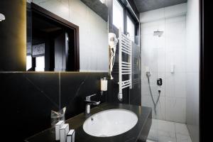 Nest Suites