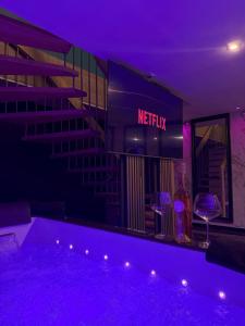 Appartements La Suite Geneve Gaillard - Jacuzzi Prive & Sejour Luxe : Appartement 1 Chambre