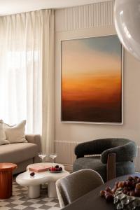 JURATA LIDO EXECUTIVE SUITE by JWPM