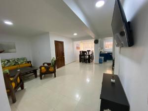 Best location Big 3 Bdrs, Fully Stocked and AC