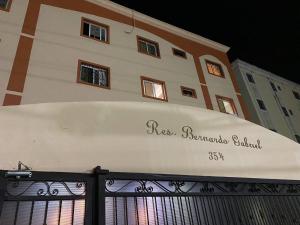 Best location Big 3 Bdrs, Fully Stocked and AC