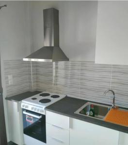 Giannis Apartment By The Sea