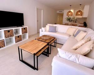 LUXURY ALTEA Campomanes