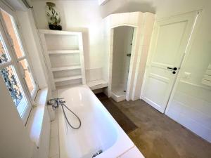 Villas Superbe maison avec piscine : photos des chambres