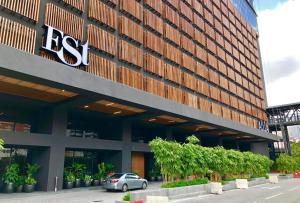 The Establishment Bangsar #19 by Ouki