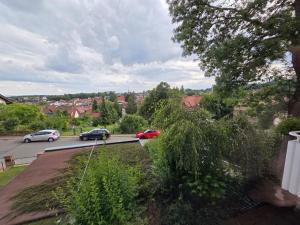 Ferienwohnung mit Balkon und Stadtnähe